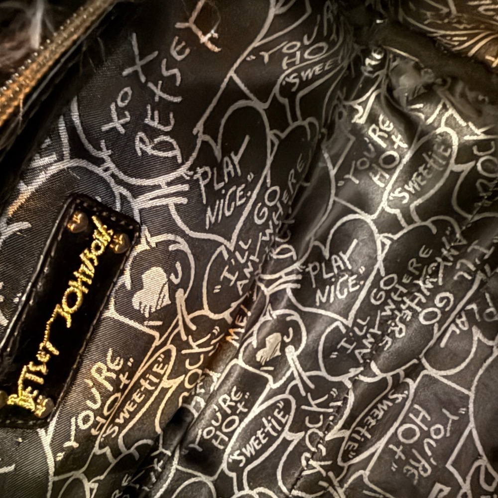 VTG Betsey Johnson Y2K Black Quilted Handbag🖤 Bow Leather Tassel - Picture 8 of 9